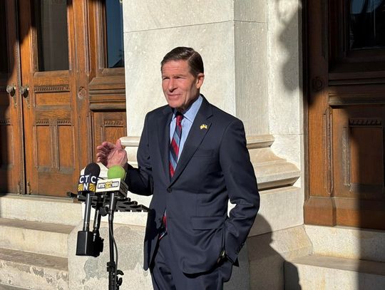 Senator Demokratów: jesteśmy na drodze do operacji lądowej, a Rosja pomaga Iranowi