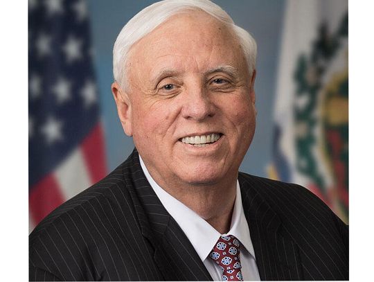 Senator Jim Justice zgodził się zapłacić niemal 5,2 mln dolarów zaległych podatków