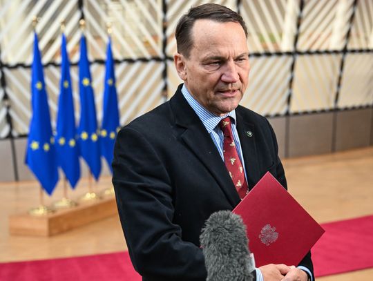 Sikorski: armia federalna Unii nierealistyczna, ale można by stworzyć „legion europejski”