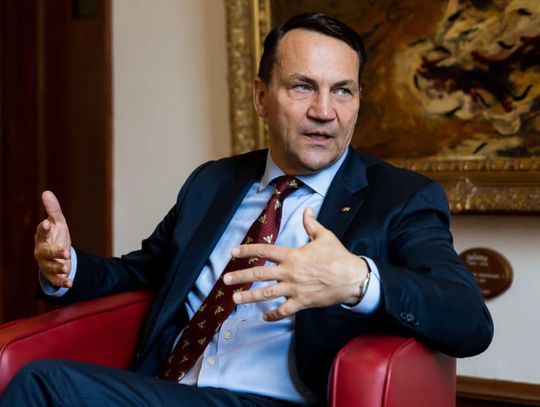 Sikorski: MON opublikuje raport o polskiej pomocy Ukrainie