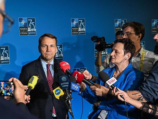 Sikorski: za rok-dwa rosyjska gospodarka dojdzie do ściany