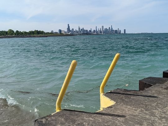 Śmierć w jeziorze Michigan na plaży na południu Chicago