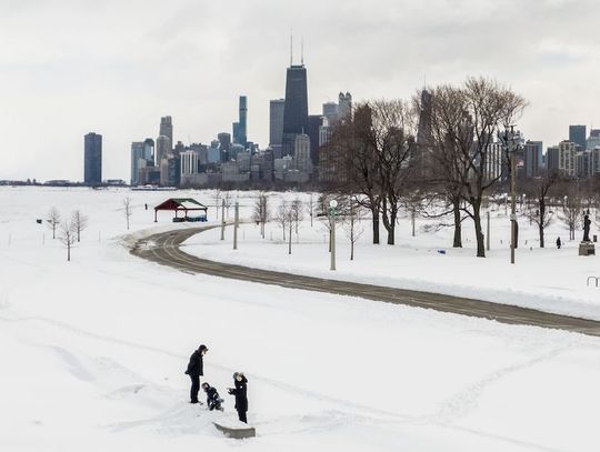 Śnieżyca sparaliżowała ruch na chicagowskich lotniskach