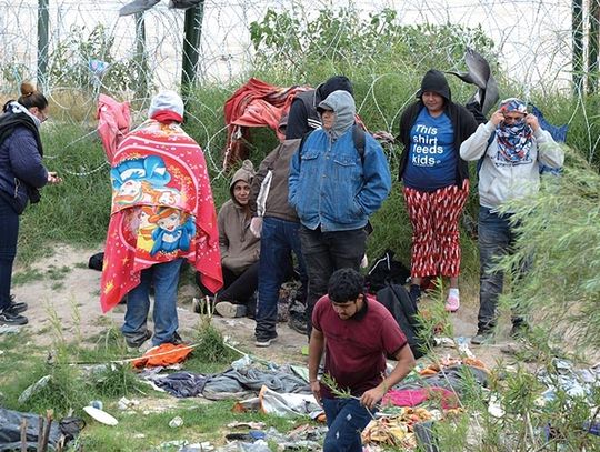 Spadła liczba autobusów zwożących migrantów do Chicago