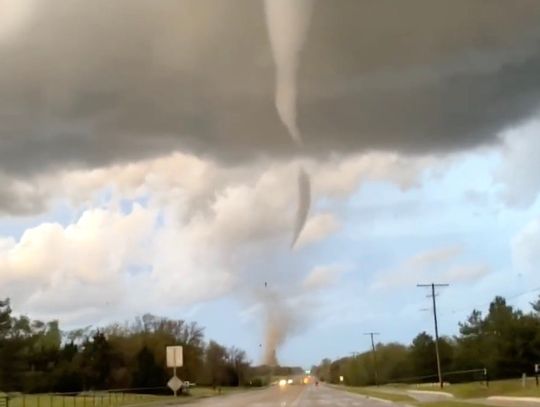 Stan wyjątkowy w Virginii Beach po zniszczeniach spowodowanych przez tornado