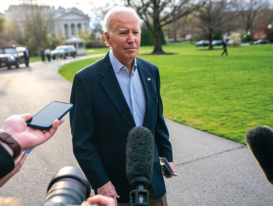 Biden: Nie ma planów wydalenia rosyjskich dyplomatów w związku z aresztowaniem dziennikarza „Wall Street Journal”