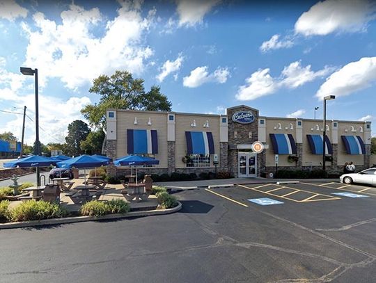 Samochód wjechał w restaurację Culver’s w Morton Grove