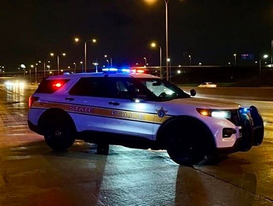 Strzały na autostradzie I-57 na przedmieściach