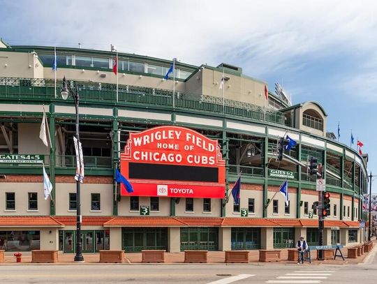Strzały przy Wrigley Field: 26-latek ranny, 30 łusek na miejscu zdarzenia