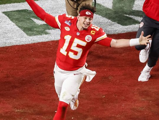 Super Bowl dla Kansas City Chiefs. Mahomes MVP