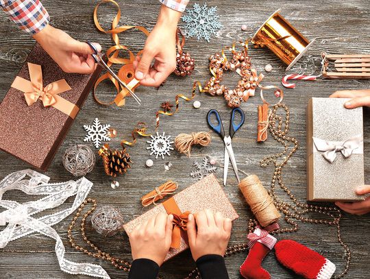 Świąteczne przygotowania – małe lekcje wielkich wartości dla dzieci Świąteczne przygotowania – małe lekcje wielkich wartości dla dzieci