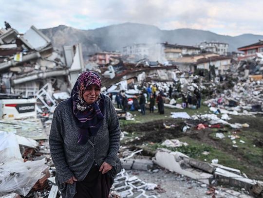 Syria. Lekarz: brakuje personelu, leków i prądu; ludzie leżą na ziemi