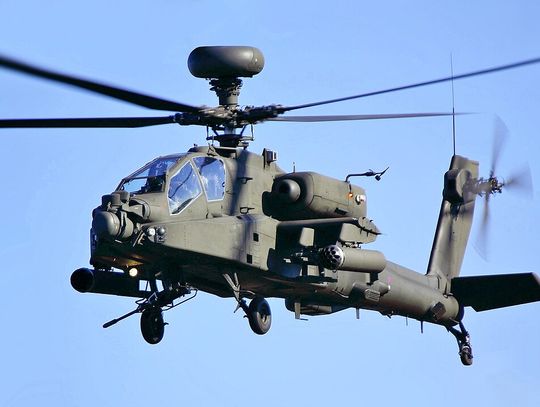 Szef MON: w przyszłym tygodniu odbierzemy pierwsze śmigłowce Apache dla Wojska Polskiego