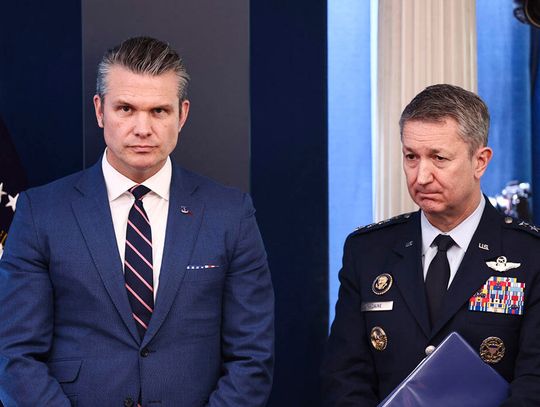 Szef Pentagonu: jeśli Iran nie wybierze mądrze, wznowimy działania zbrojne Szef Pentagonu: jeśli Iran nie wybierze mądrze, wznowimy działania zbrojne