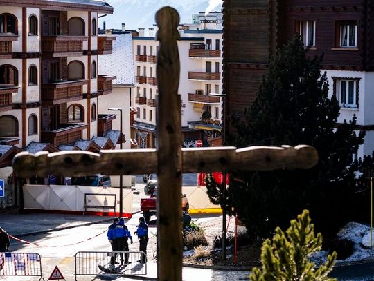 Szwajcaria: 40 ofiar śmiertelnych pożaru w kurorcie, 115 jest rannych