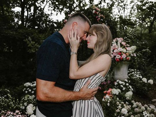 Taylor Swift i Travis Kelce zaręczyli się