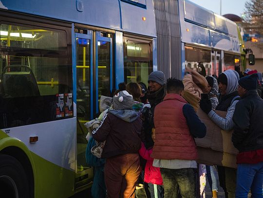 Teksas zwiększa liczbę migrantów wysyłanych do Chicago