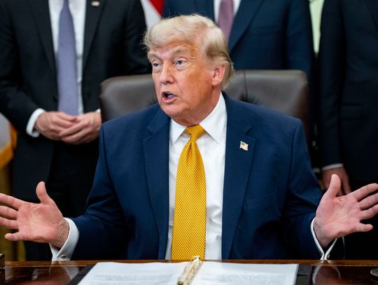 Trump: Iran za odmrożone środki będzie kupował żywność od amerykańskich farmerów