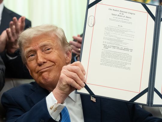Trump podpisał ustawę o finansowaniu służb migracyjnych do końca jego kadencji