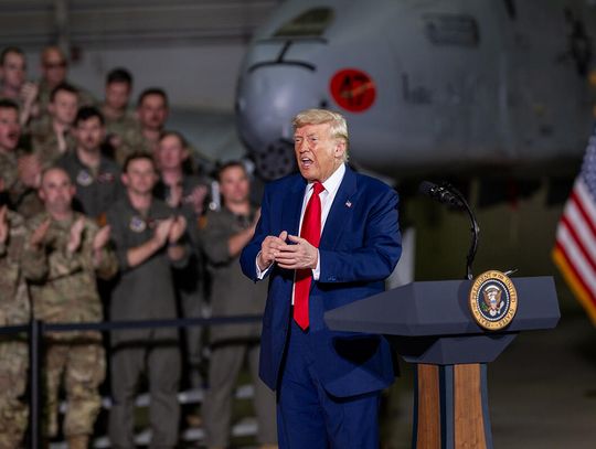 Trump: Putin chciałby wziąć całą Ukrainę, ale tego nie zrobi, bo mnie szanuje