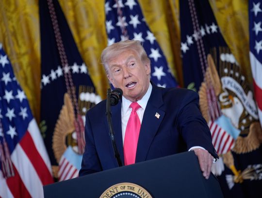 Trump rozkazał prokuraturze zbadanie związków Epsteina z Clintonem i innymi Demokratami