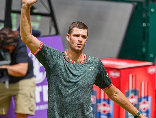 Turniej ATP w Halle - Hurkacz przegrał w finale z Sinnerem