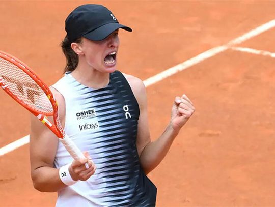 Turniej WTA Rzymie - Świątek pokonała Osakę i zagra w ćwierćfinale Turniej WTA Rzymie - Świątek pokonała Osakę i zagra w ćwierćfinale