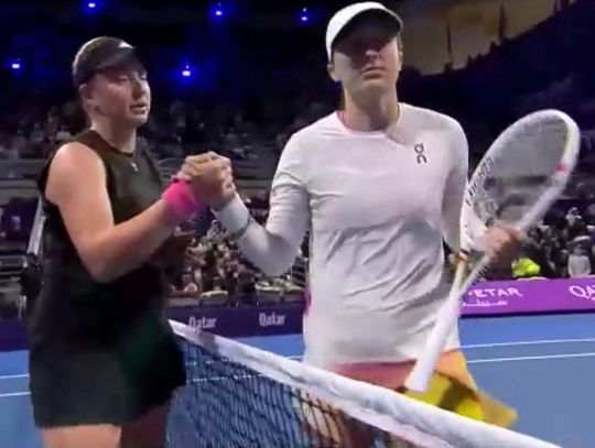 Turniej WTA w Dausze - Świątek odpadła w półfinale po porażce z Ostapenko