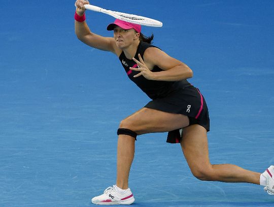 Turniej WTA w Dausze - szybki awans Świątek do trzeciej rundy