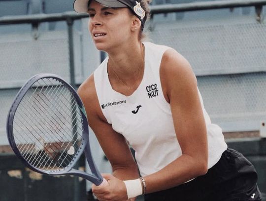 Turniej WTA w Nottingham - awans Linette do drugiej rundy