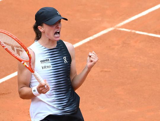 Turniej WTA w Rzymie - awans Świątek do trzeciej rundy