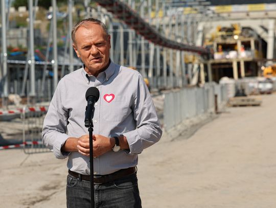 Tusk na budowie tunelu Męcina–Mordarka: za rok pół miliarda pasażerów na kolei