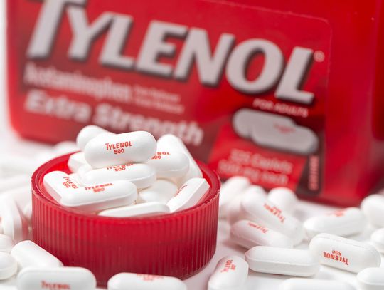 Tylko 4 proc. Amerykanów uwierzyło, że zażywanie paracetamolu w ciąży wiąże się z autyzmem dzieci