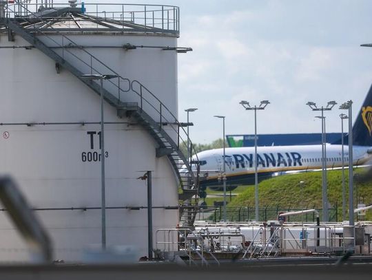 UE: Europa ma zapasy paliwa lotniczego na mniej więcej sześć tygodni