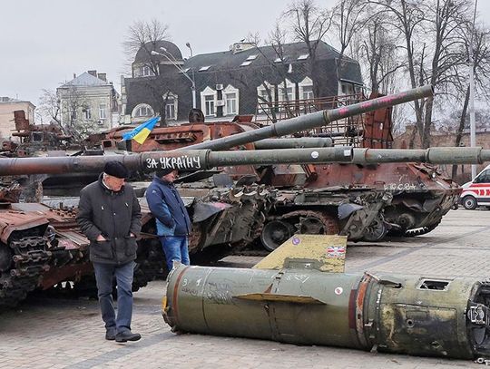 Ukraina. Dyplomata: Od początku inwazji Rosja przeprowadziła prawie 5000 ataków rakietowych