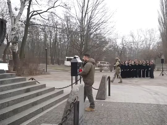 Ukraina. Prezydent Zełenski uczcił pamięć ofiar Holokaustu w Babim Jarze: nigdy więcej nienawiści i obojętności (WIDEO)