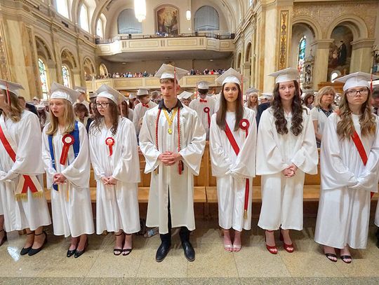 Uroczysta msza graduacyjna polonijnych maturzystów rocznika 2026