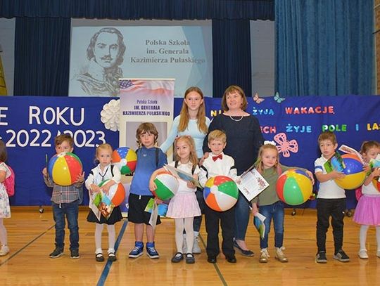 Uroczyste zakończenie roku szkolnego w Polskiej Szkole im. gen. Kazimierza Pułaskiego w Harwood Heights