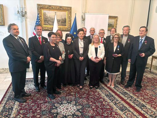 Uroczystość wręczenia odznaczeń państwowych wybitnym przedstawicielom Polonii chicagowskiej