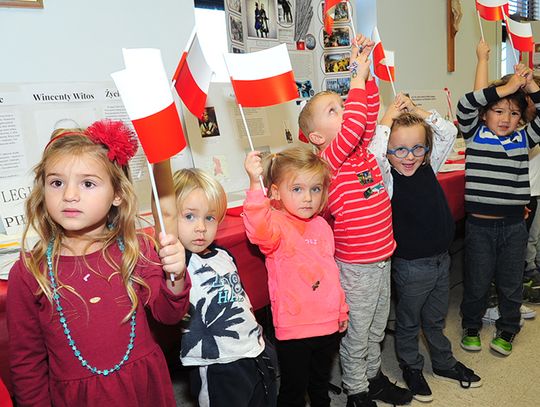 Urodziny Biało-Czerwonej w szkole im. gen. Władysława Andersa