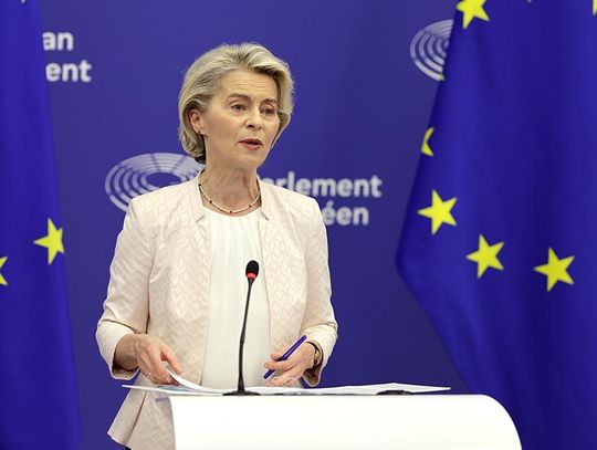 Ursula von der Leyen, orędowniczka neutralności klimatycznej i współpracy obronnej UE, znów na czele KE