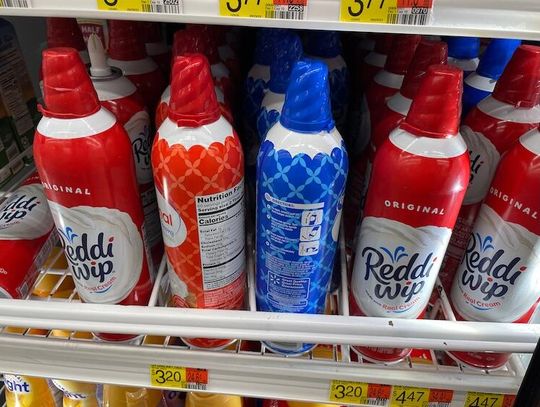 Uwaga na produkty z gazem rozweselającym skierowane do dzieci