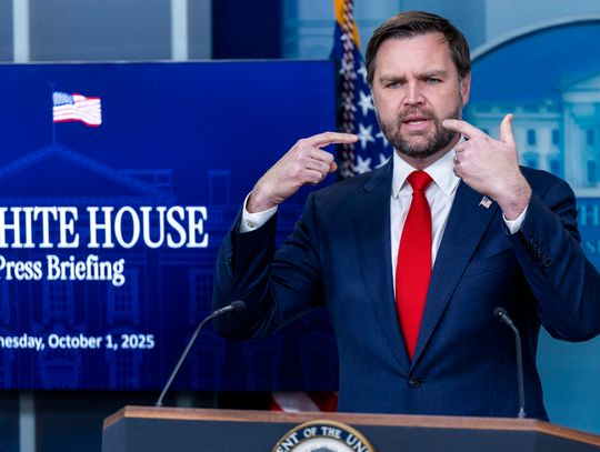 Vance zapowiedział zwolnienia urzędników w związku z shutdownem