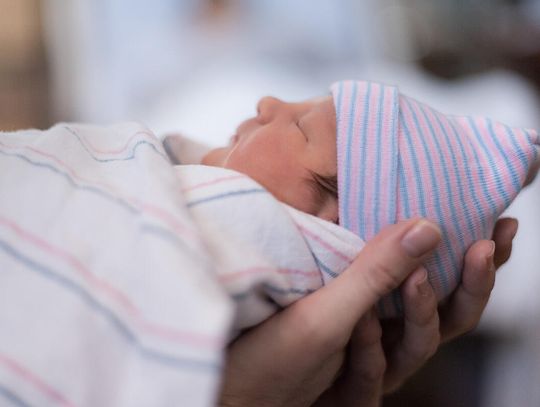 W 2025 r. w USA urodziło się o ponad 700 tys. dzieci mniej niż dwie dekady wcześniej