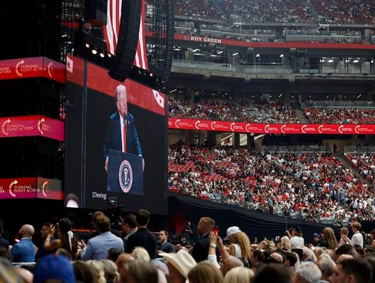 W Arizonie z udziałem prezydenta Trumpa odbyły się uroczystości pogrzebowe Charliego Kirka