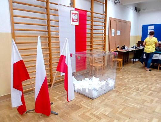 W jednej z komisji zamieniono głosy oddane na Nawrockiego i Trzaskowskiego