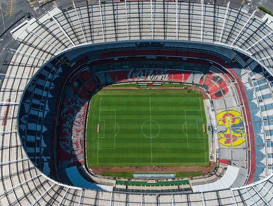 W Meksyku przełożono mecze piłkarskie przez zamieszki po śmierci barona narkotykowego W Meksyku przełożono mecze piłkarskie przez zamieszki po śmierci barona narkotykowego