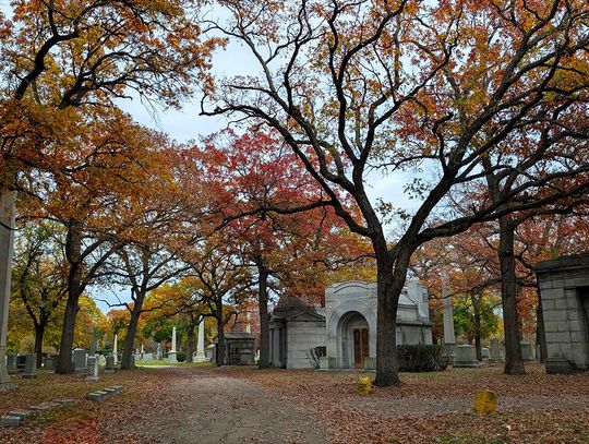 W pierwszych dniach listopada wspominamy bliskich Zmarłych, również na chicagowskich cmentarzach