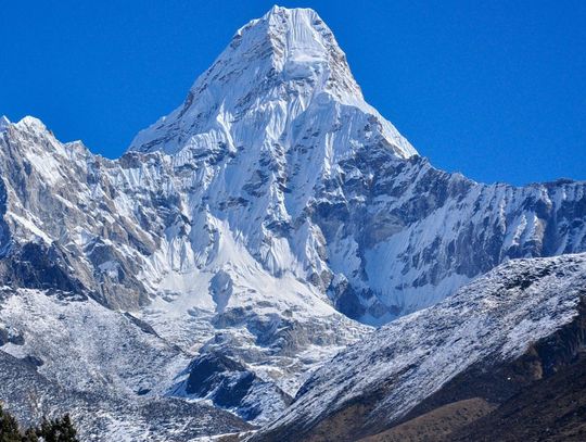 W poniedziałek mija 70. rocznica zdobycia Everestu - Hillary i Tenzing rozpoczęli historię podboju