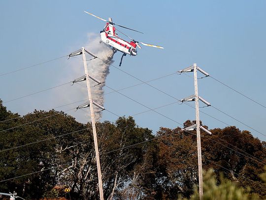 W powietrznej kolizji śmigłowców zginęło dwóch strażaków i pilot